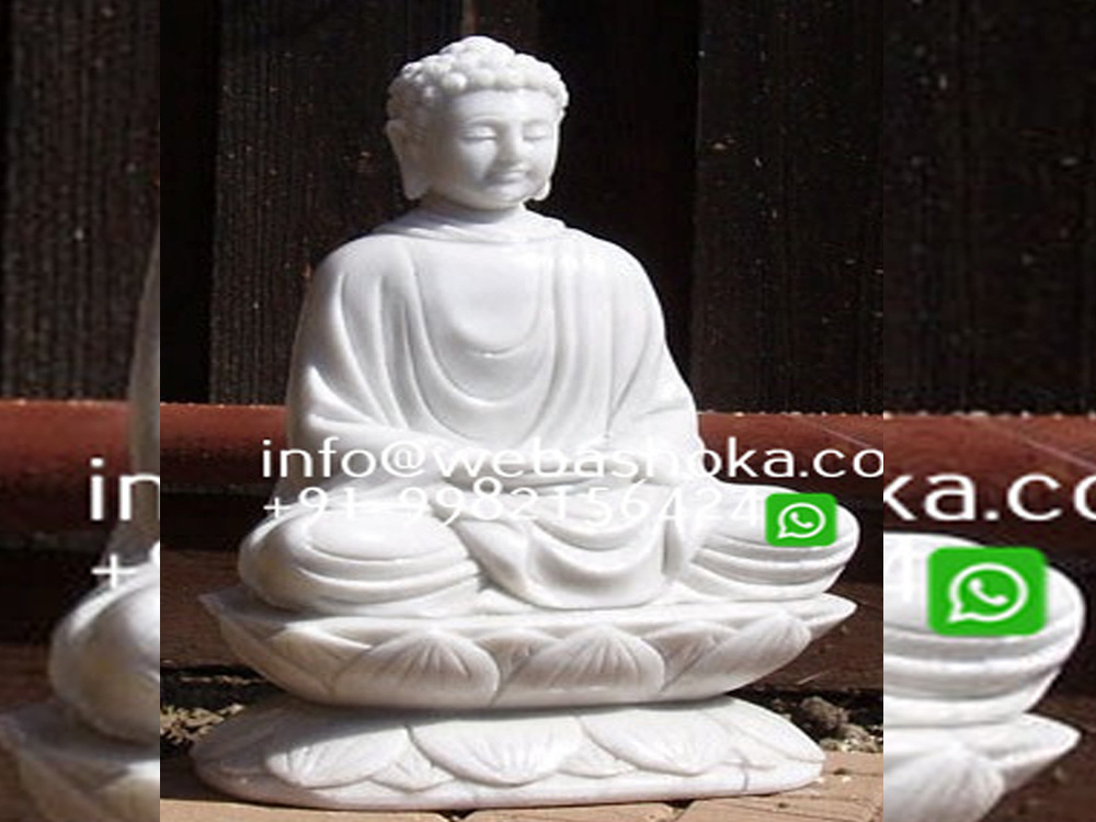 Buddha statue buddah head